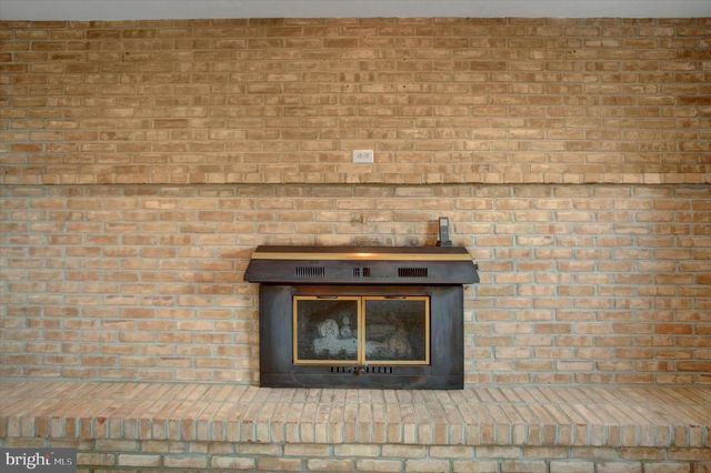 160 EAST SIDE DR, Greencastle, PA 17225