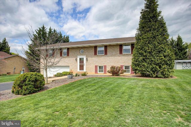 160 EAST SIDE DR, Greencastle, PA 17225