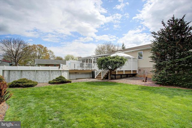 160 EAST SIDE DR, Greencastle, PA 17225