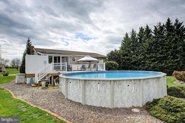160 EAST SIDE DR, Greencastle, PA 17225