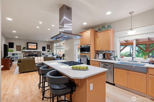 15210 19th Avenue Ct NW, Gig Harbor, WA 98332