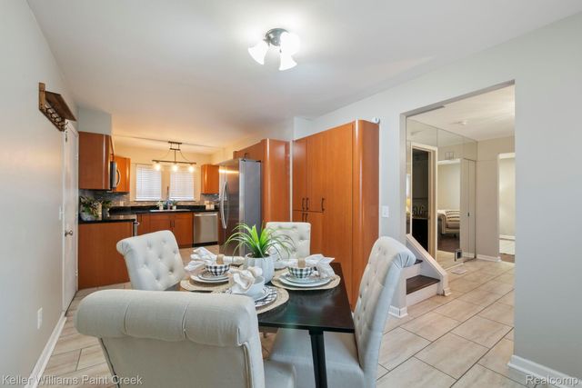 1811 Henbert Road, West Bloomfield Charter Township, MI 48324