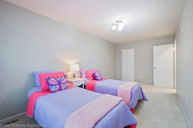 1811 Henbert Road, West Bloomfield Charter Township, MI 48324