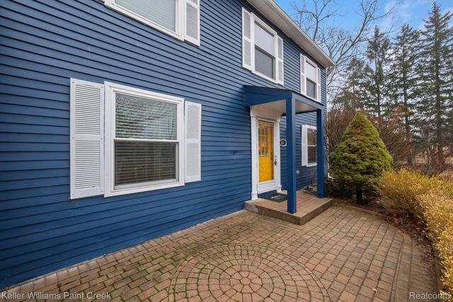 1811 Henbert Road, West Bloomfield Charter Township, MI 48324