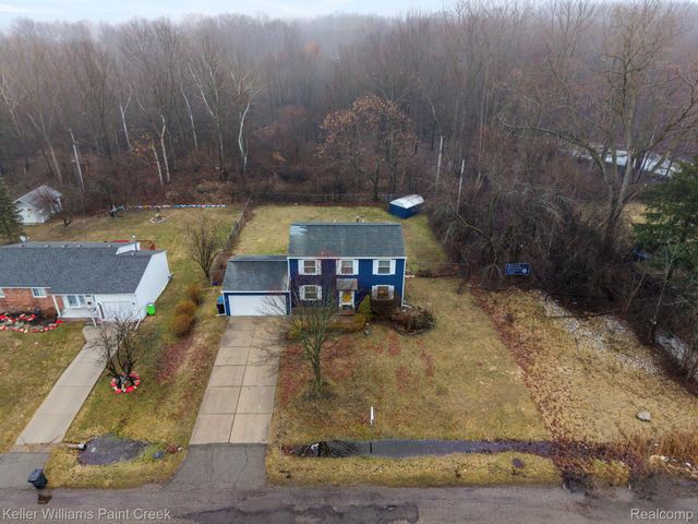 1811 Henbert Road, West Bloomfield Charter Township, MI 48324