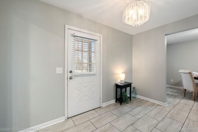 1811 Henbert Road, West Bloomfield Charter Township, MI 48324