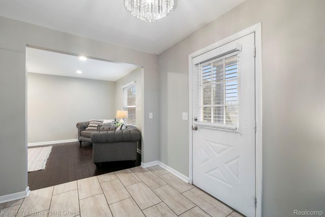 1811 Henbert Road, West Bloomfield Charter Township, MI 48324