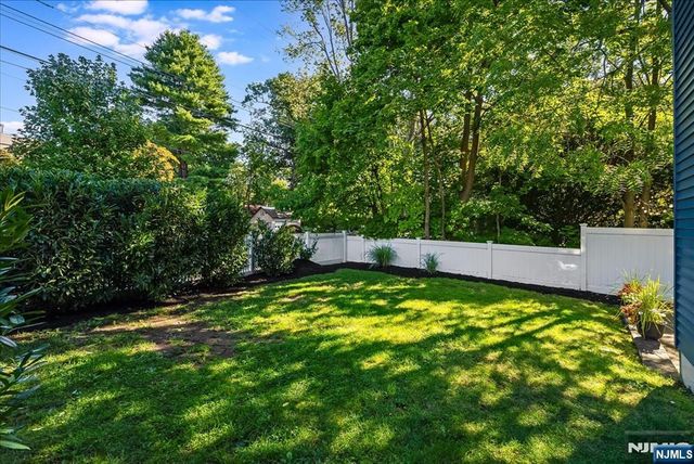 161 Willowdale Avenue, Montclair, NJ 07042