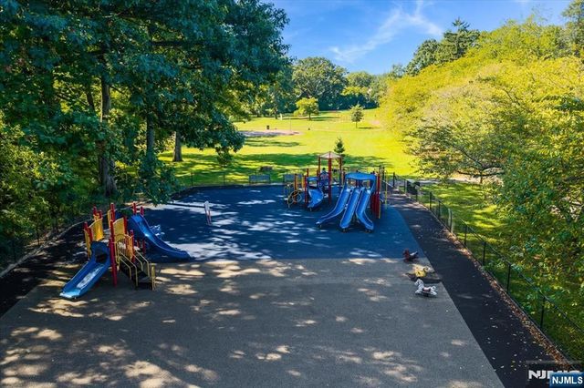 161 Willowdale Avenue, Montclair, NJ 07042