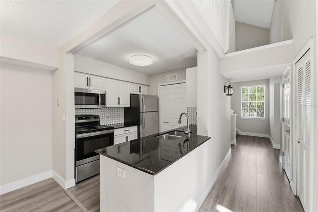 3274 HAVILAND COURT 204, Palm Harbor, FL 34684