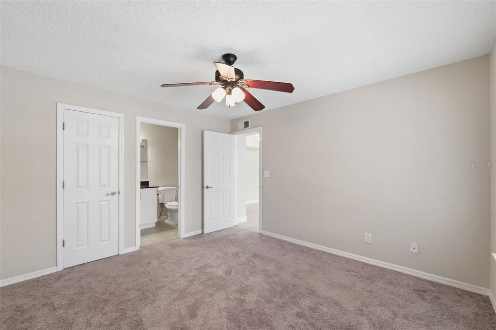 Image 21 of property listing at 3274 HAVILAND COURT 204, Palm Harbor, FL 34684