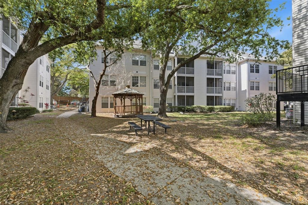 Image 34 of property listing at 3274 HAVILAND COURT 204, Palm Harbor, FL 34684