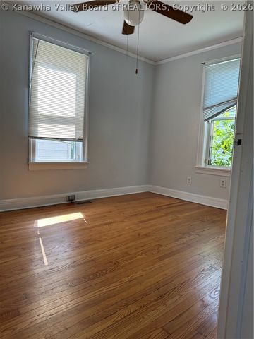 239 10th Avenue, South Charleston, WV 25303