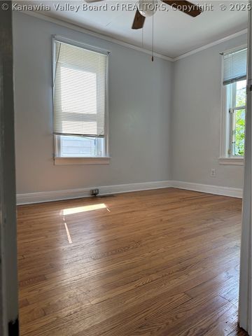 239 10th Avenue, South Charleston, WV 25303