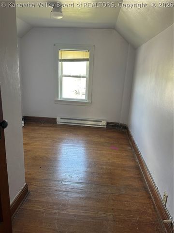 239 10th Avenue, South Charleston, WV 25303