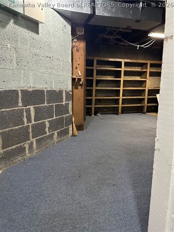 239 10th Avenue, South Charleston, WV 25303