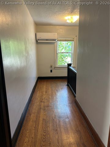 239 10th Avenue, South Charleston, WV 25303