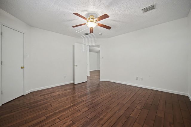 1409 Ridgecrest Drive, Little Elm, TX 75068