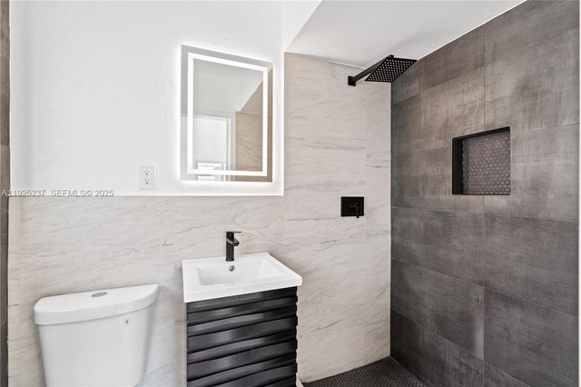 230 SW 29th Ave, Fort Lauderdale, FL 33312