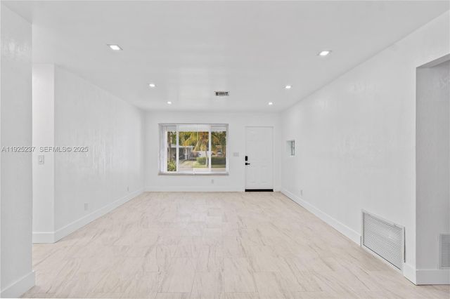 230 SW 29th Ave, Fort Lauderdale, FL 33312