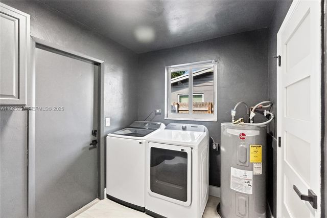 230 SW 29th Ave, Fort Lauderdale, FL 33312