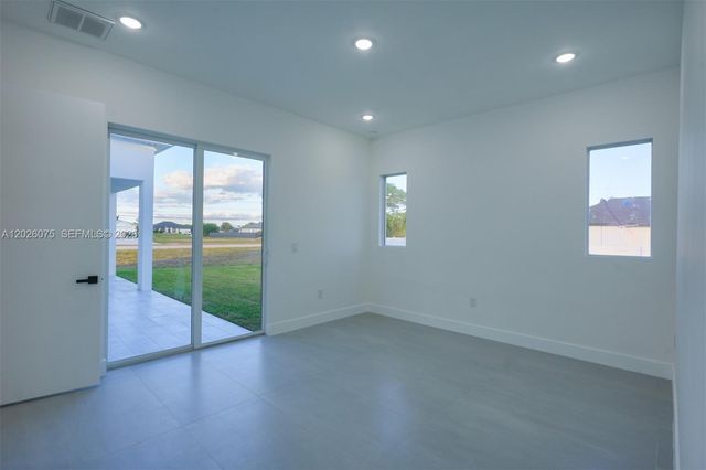 5 SW 26th Place, Cape Coral, FL 33991