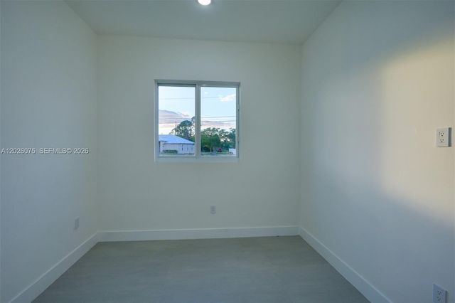5 SW 26th Place, Cape Coral, FL 33991