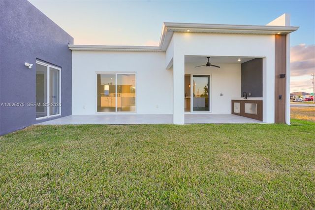5 SW 26th Place, Cape Coral, FL 33991