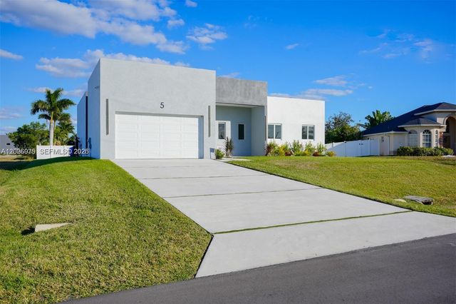 5 SW 26th Place, Cape Coral, FL 33991