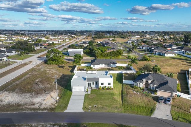 5 SW 26th Place, Cape Coral, FL 33991