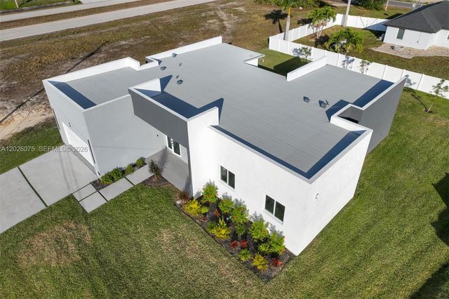 5 SW 26th Place, Cape Coral, FL 33991