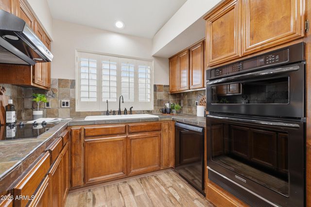 4615 E MONTE Way, Phoenix, AZ 85044