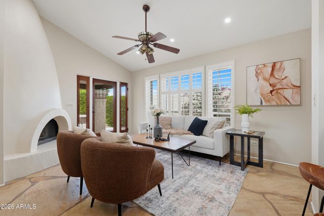 4615 E MONTE Way, Phoenix, AZ 85044