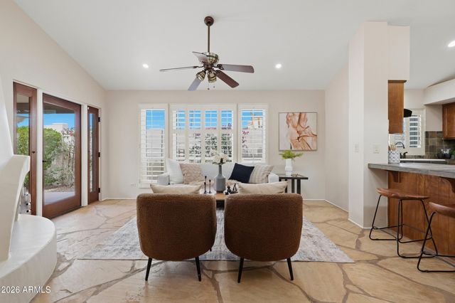 4615 E MONTE Way, Phoenix, AZ 85044