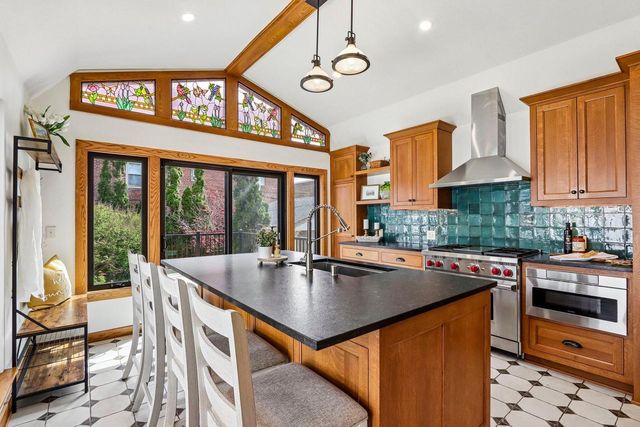 1901 E Elmdale COURT, Shorewood, WI 53211
