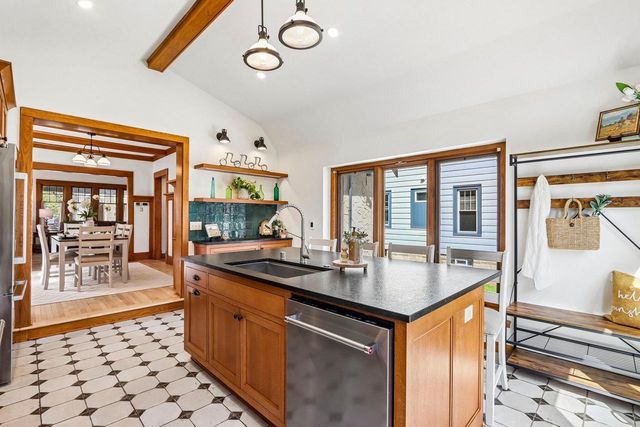1901 E Elmdale COURT, Shorewood, WI 53211