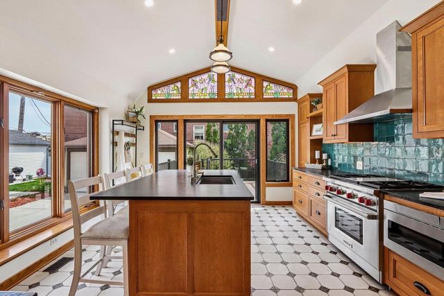 1901 E Elmdale COURT, Shorewood, WI 53211