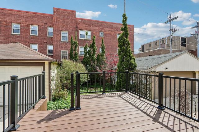1901 E Elmdale COURT, Shorewood, WI 53211