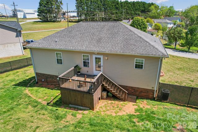 4 Miss Julia Way, Granite Falls, NC 28630