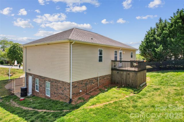 4 Miss Julia Way, Granite Falls, NC 28630