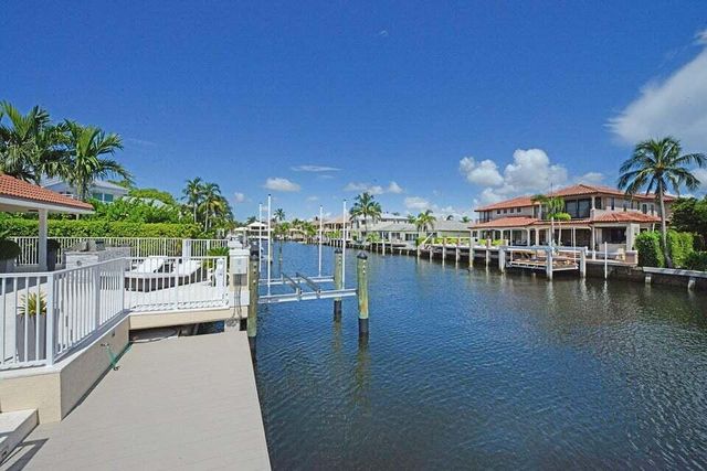885 NE Mulberry Drive, Boca Raton, FL 33487