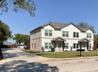 207 W Cloud Street A, Gainesville, TX 76240