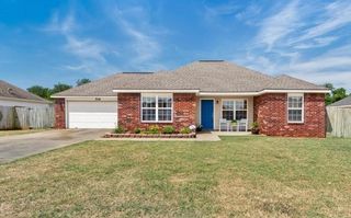 516 Emerald Street, Lowell, AR 72745