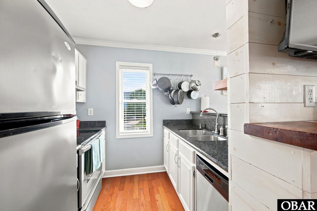 Image 14 of property listing at 1206 Wrightsville Boulevard Unit 10, Kill Devil Hills, NC 27948