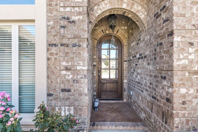 803 Kyler Lane, Bonaire, GA 31005