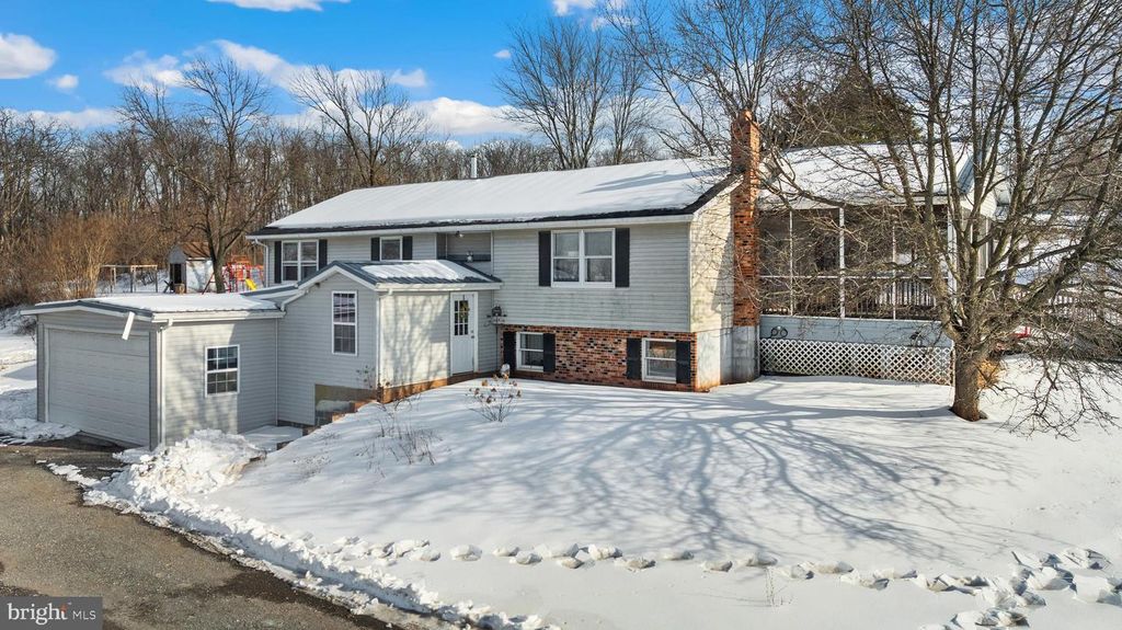 Image 1 of property listing at 12420 SMITH LN, Keymar, MD 21757