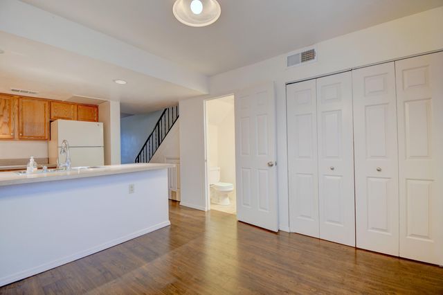 3301 Monroe Street NE L 121, Albuquerque, NM 87110