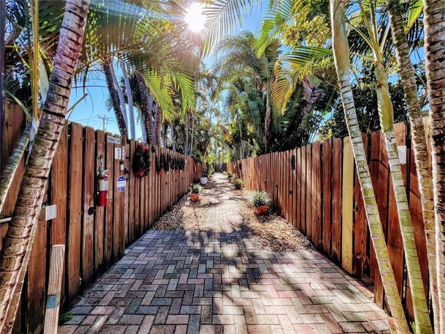 758 NE 13th Court 1, Fort Lauderdale, FL 33304