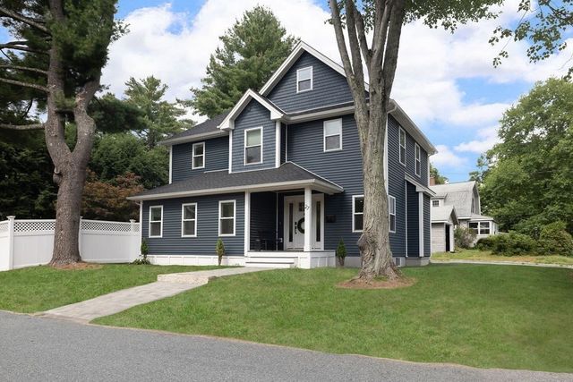 27 Connecticut Ave, Natick, MA 01760