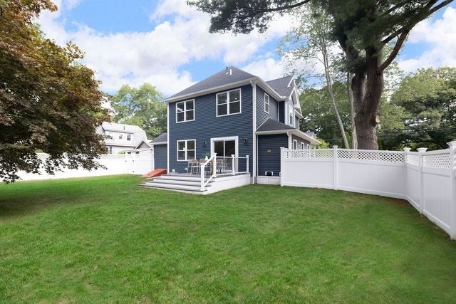 27 Connecticut Ave, Natick, MA 01760